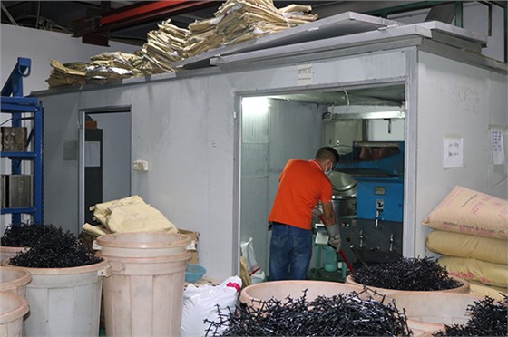 模具制造廠注意了：“工程塑料”也有云泥之別！