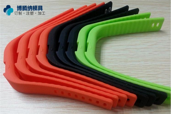 博騰納塑膠模具廠：13年手環定制經驗，更對味您的需求
